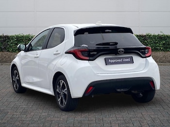 Used Toyota Yaris 2024 for sale - 78449716: Photo