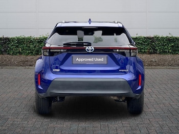 Used Toyota Yaris 2023 for sale - 78049119: Photo