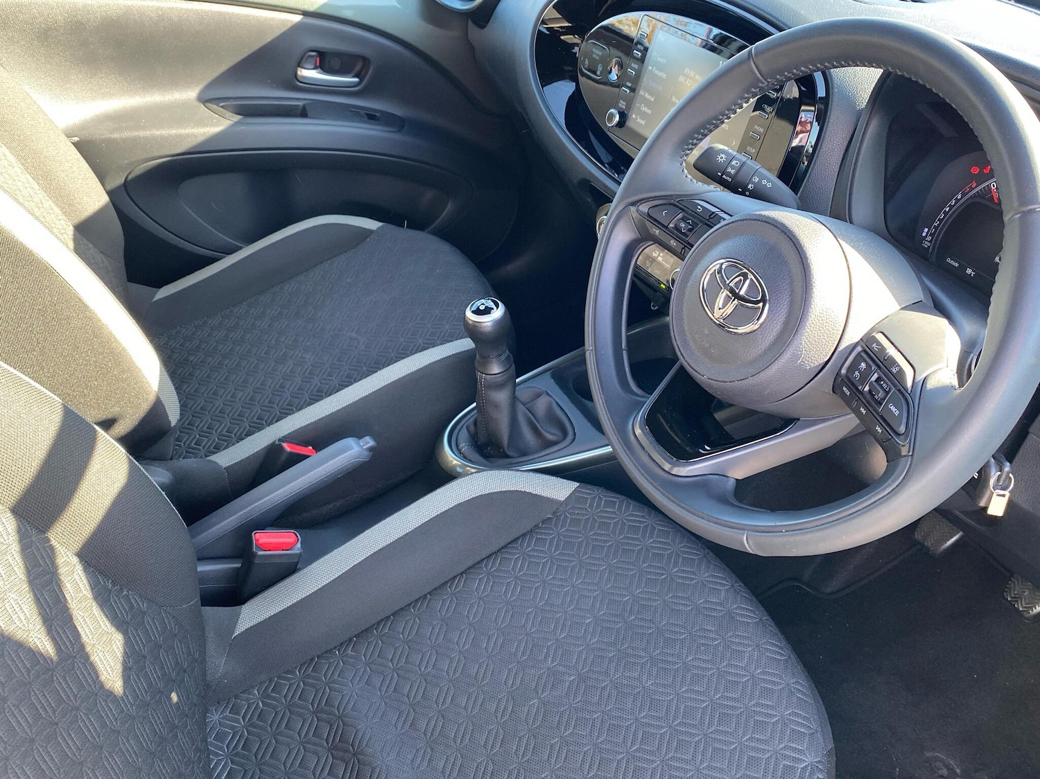 Used Toyota Aygo X 2023 for sale - 76111579: Photo 11