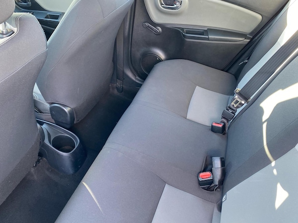 Used Toyota Yaris 2018 for sale - 76111479: Photo 12