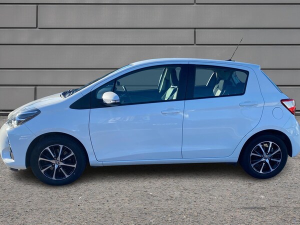 Used Toyota Yaris 2018 for sale - 76111479: Photo 17