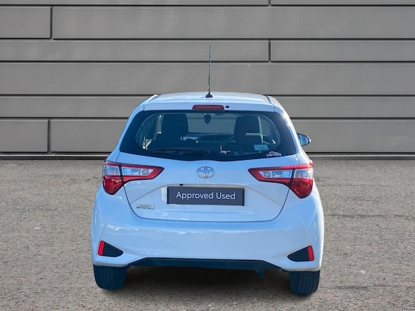 Used Toyota Yaris 2018 for sale - 76111479: Photo 19