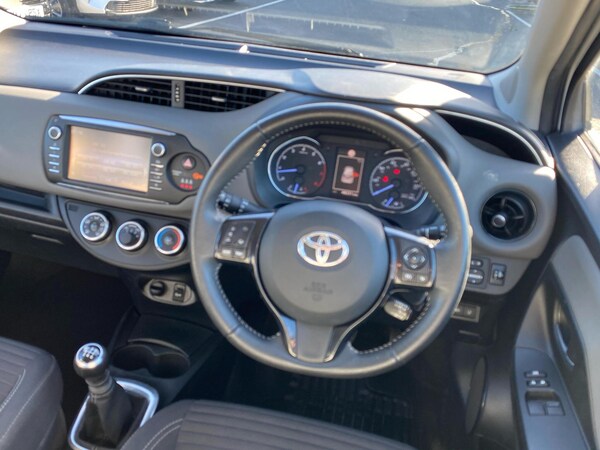 Used Toyota Yaris 2018 for sale - 76111479: Photo 6