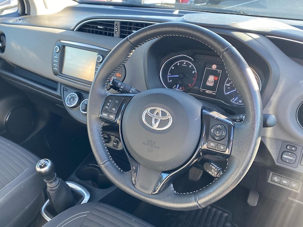 Used Toyota Yaris 2018 for sale - 76111479: Photo 8