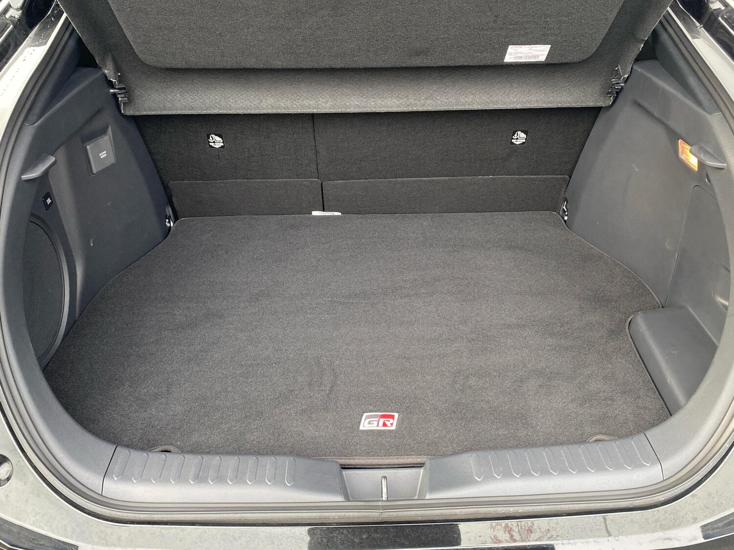 Used Toyota C-HR 2024 for sale - 76730790: Photo 14