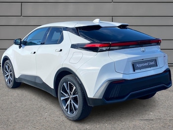 Used Toyota C-HR 2024 for sale - 75770809: Photo