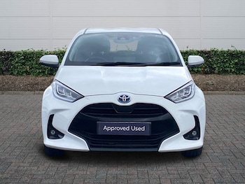 Used Toyota Yaris 2024 for sale - 77307114: Photo