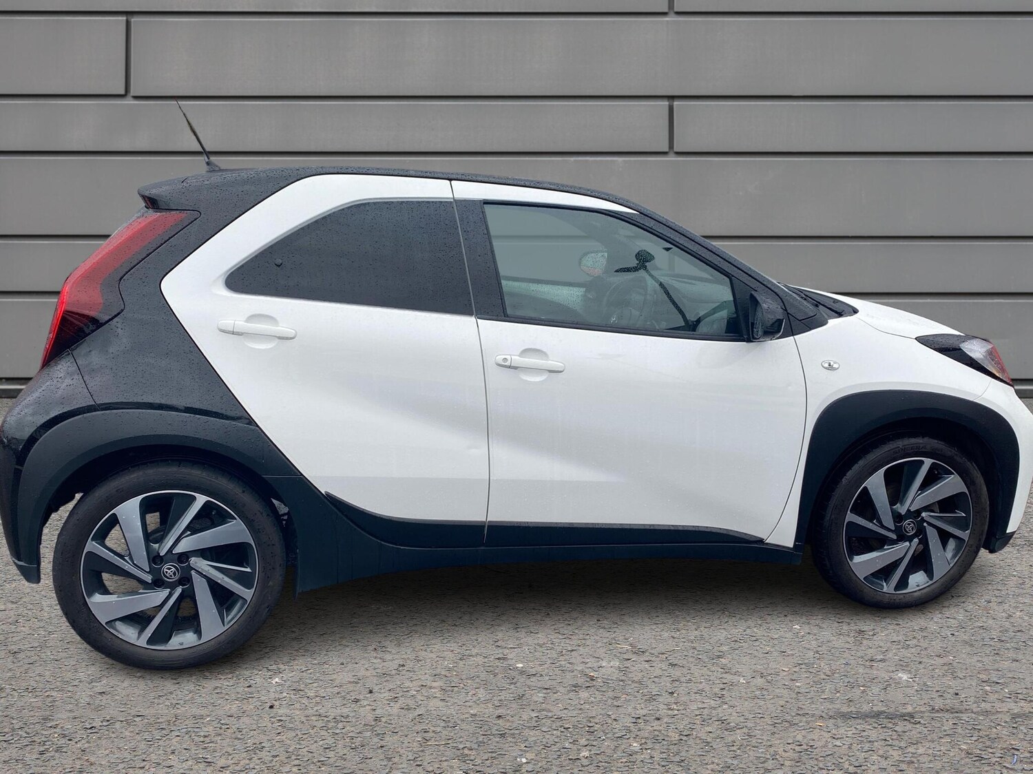 Used Toyota Aygo X 2023 for sale - 76730639: Photo 16