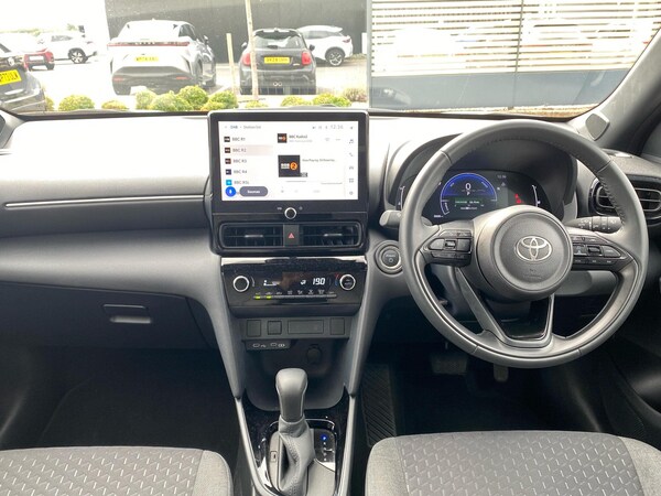 Used Toyota Yaris 2024 for sale - 76241265: Photo 5