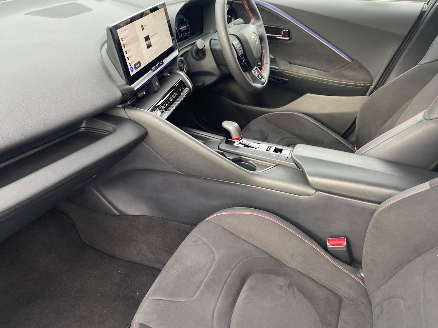 Used Toyota C-HR 2024 for sale - 77176883: Photo 10