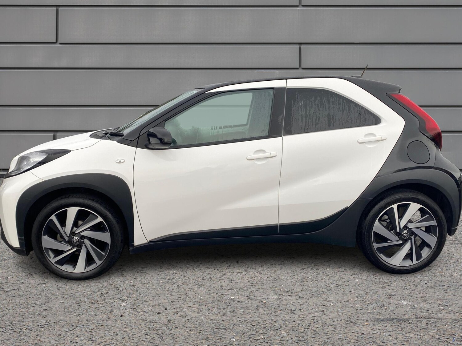 Used Toyota Aygo X 2023 for sale - 76730817: Photo 17