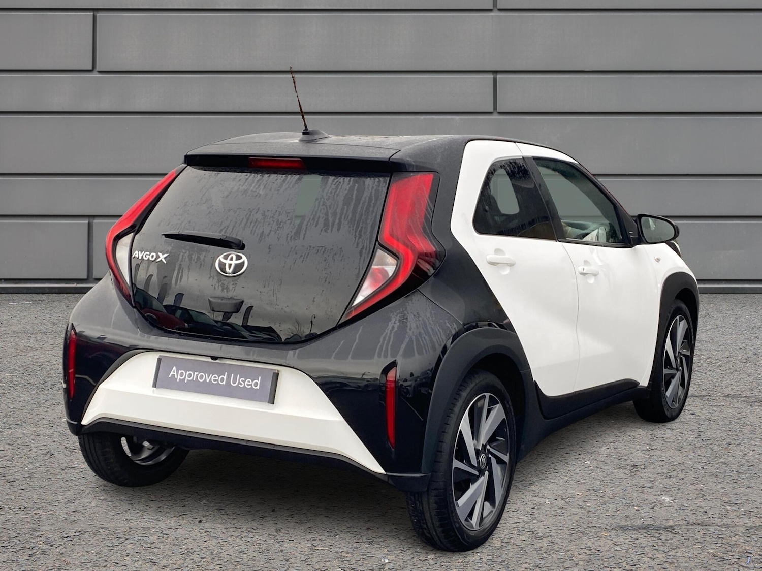 Used Toyota Aygo X 2023 for sale - 76730817: Photo 2