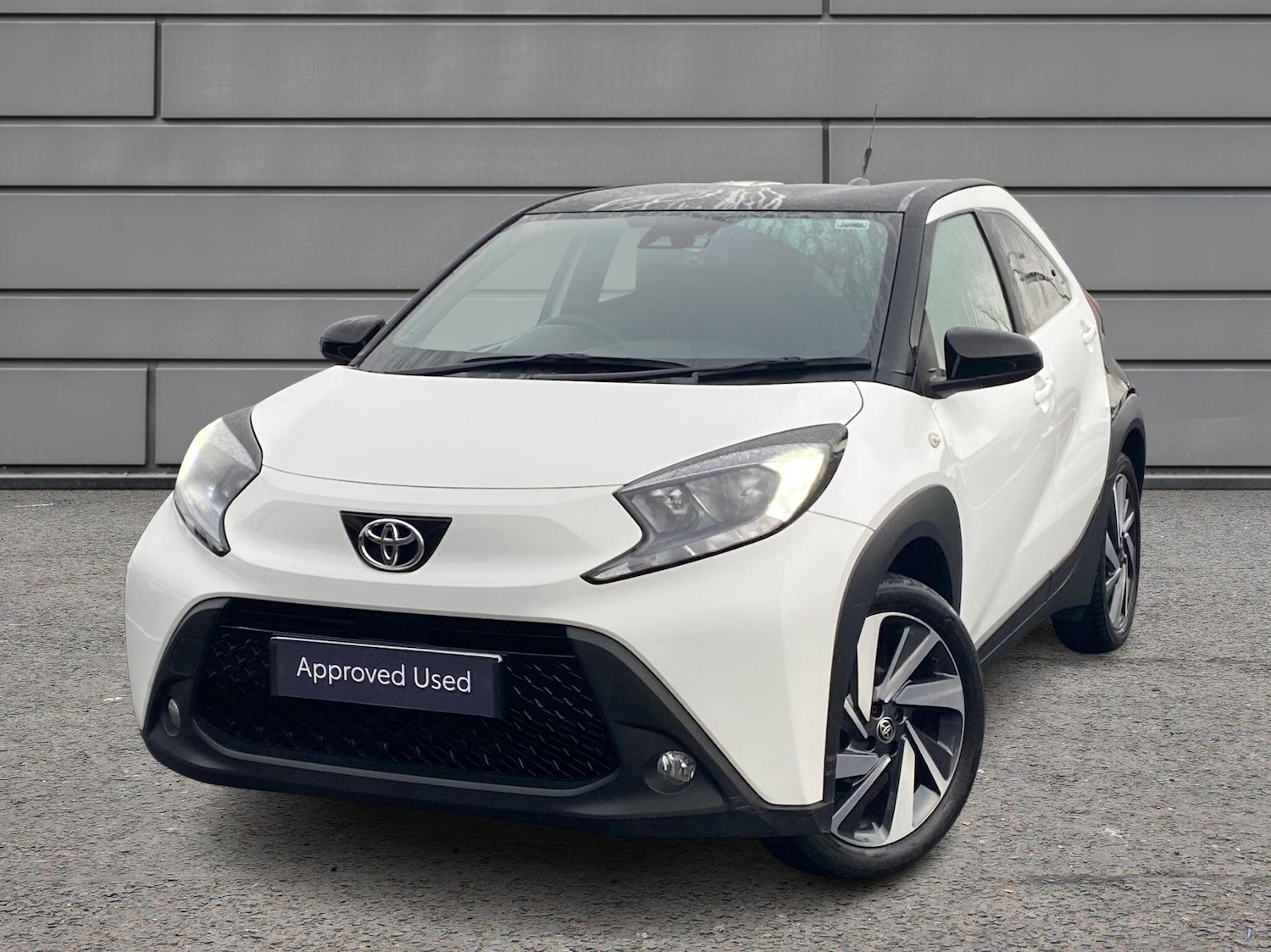 Used Toyota Aygo X 2023 for sale - 76730817: Photo 3