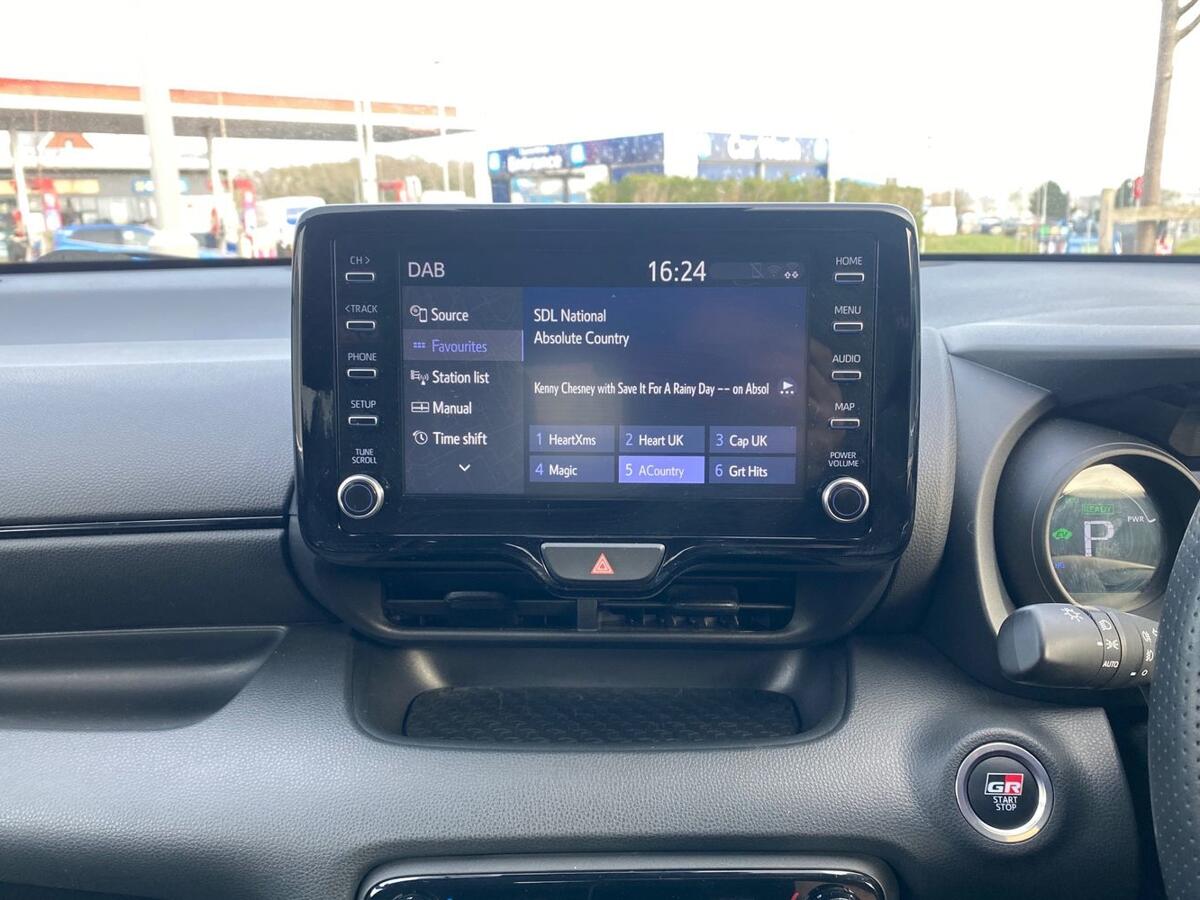 Used Toyota Yaris 2022 for sale - 77539418: Photo 11