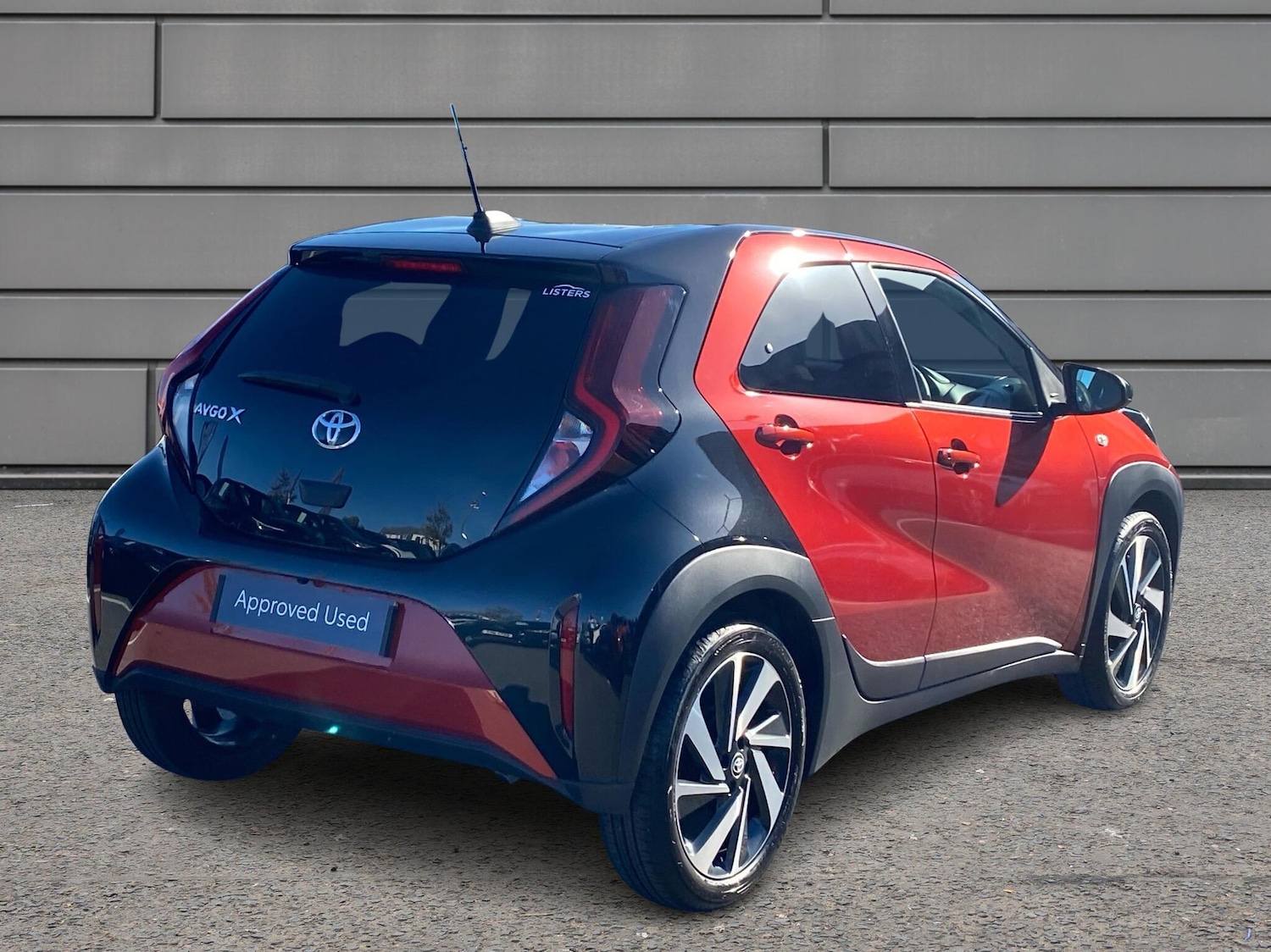 Used Toyota Aygo X 2023 for sale - 76111490: Photo 2