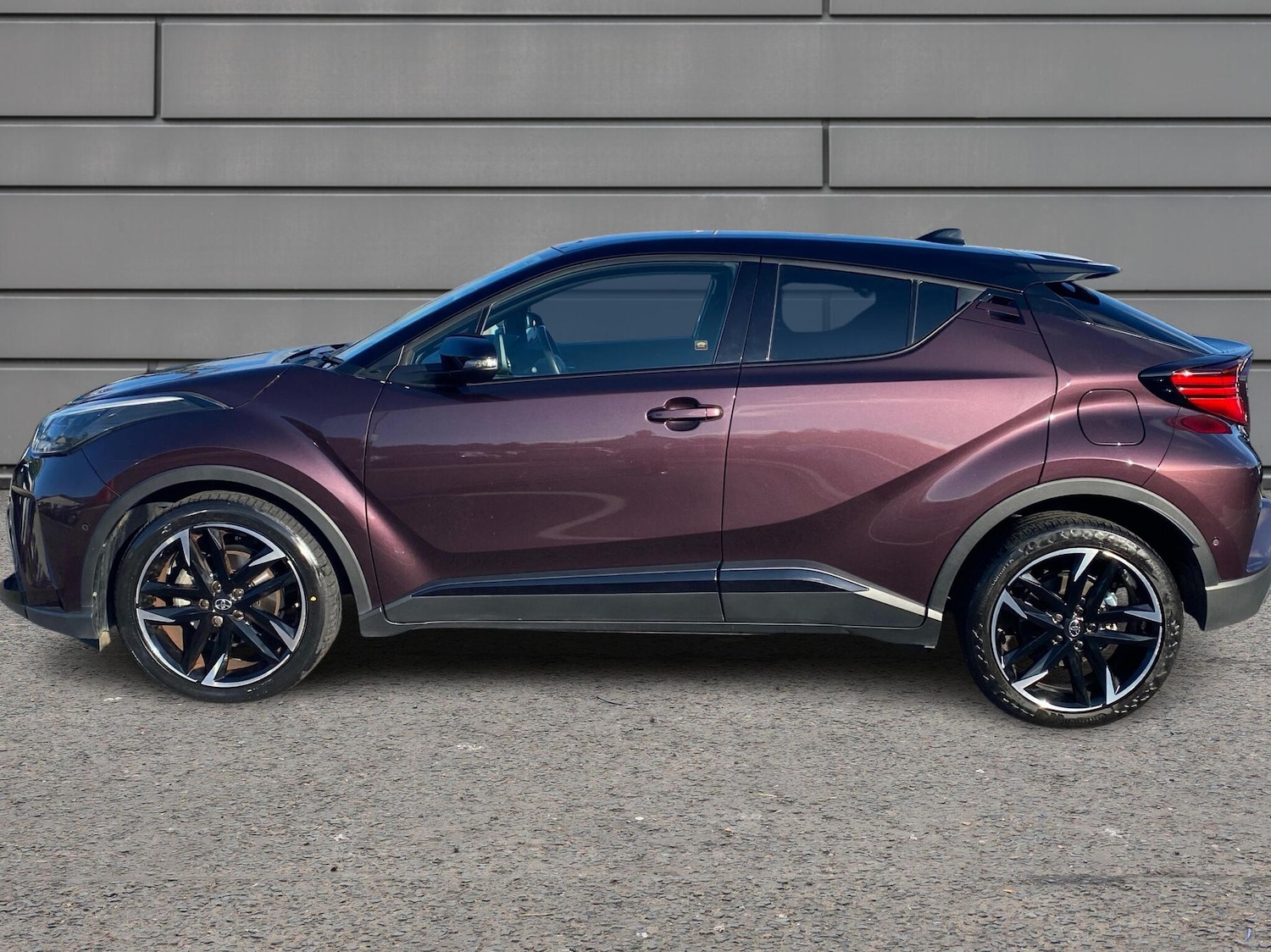 Used Toyota C-HR 2023 for sale - 76110566: Photo 17