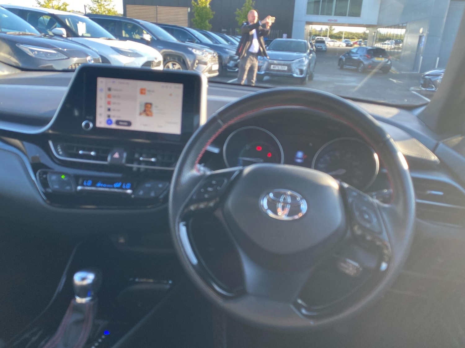 Used Toyota C-HR 2023 for sale - 76110566: Photo 6