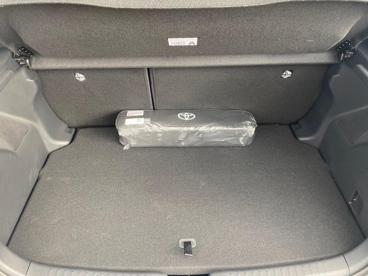 Used Toyota Yaris 2024 for sale - 78021729: Photo 10