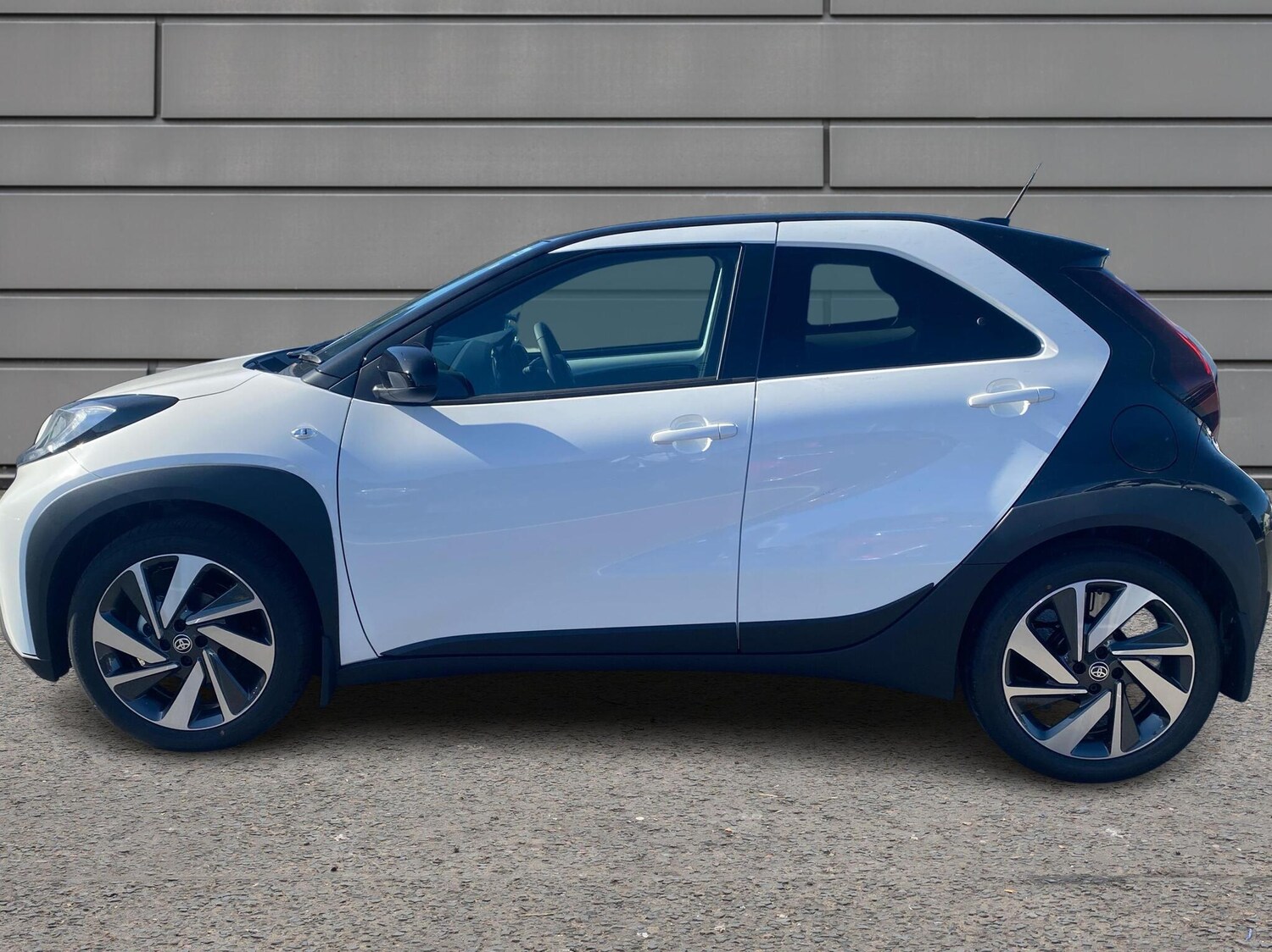 Used Toyota Aygo X 2025 for sale - 76730626: Photo 17