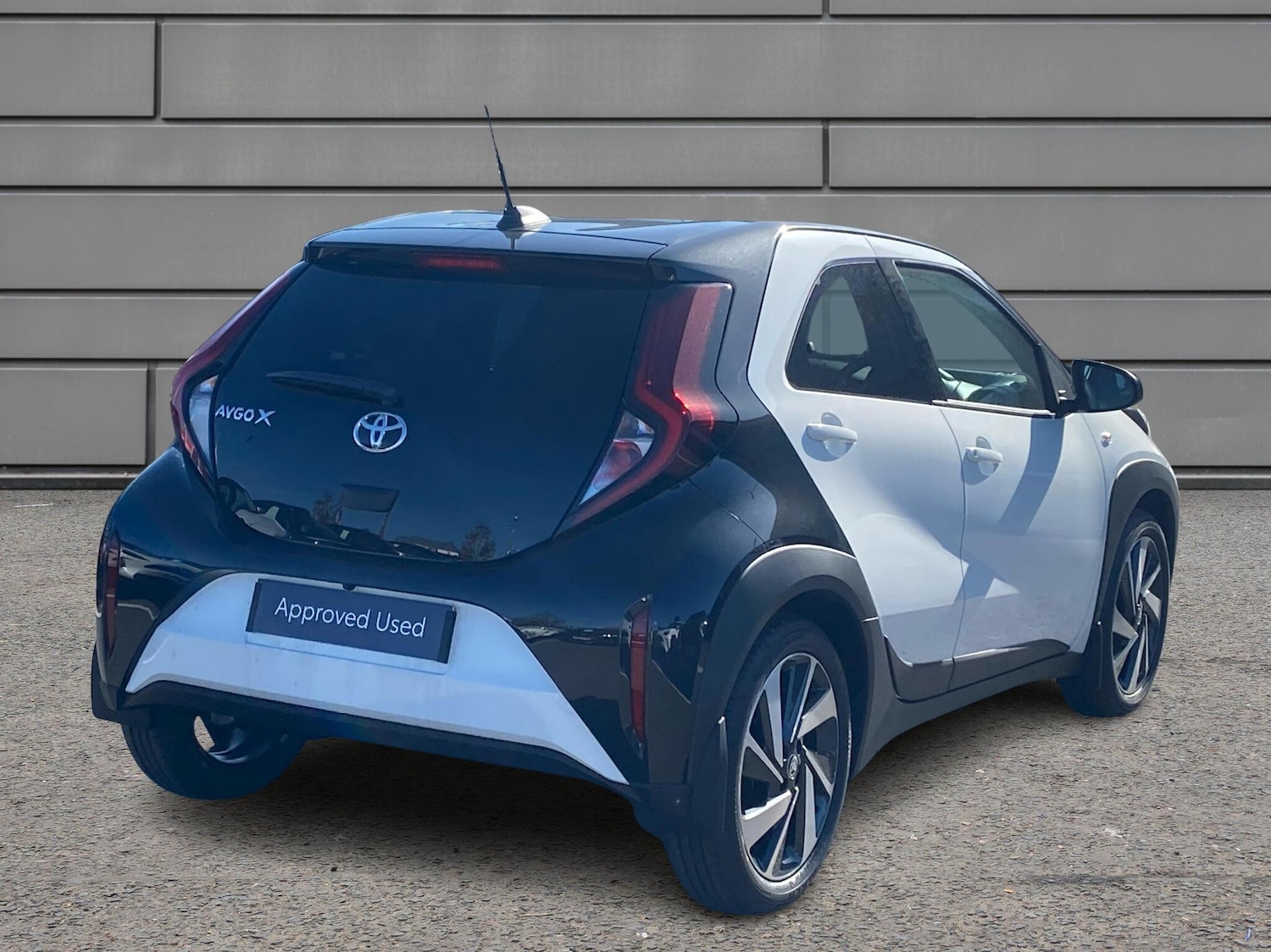 Used Toyota Aygo X 2025 for sale - 76730626: Photo 2