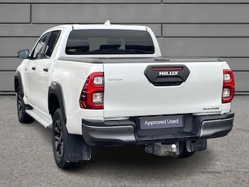 Used Toyota Hilux 2024 for sale - 76730816: Photo