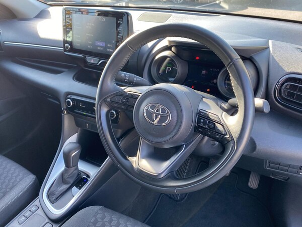 Used Toyota Yaris 2023 for sale - 76111323: Photo 8