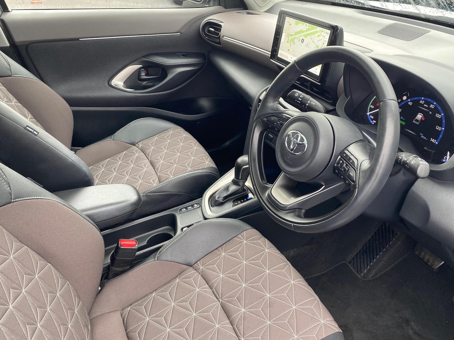 Used Toyota Yaris 2023 for sale - 76410286: Photo 11