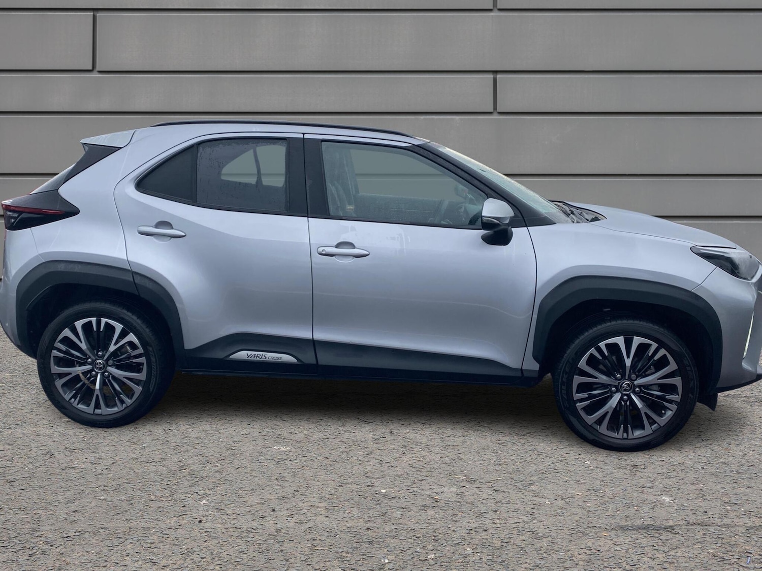 Used Toyota Yaris 2023 for sale - 76410286: Photo 16