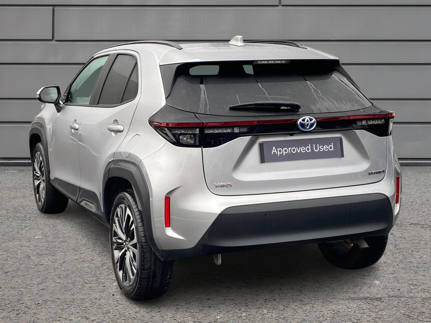 Used Toyota Yaris 2023 for sale - 76410286: Photo 4