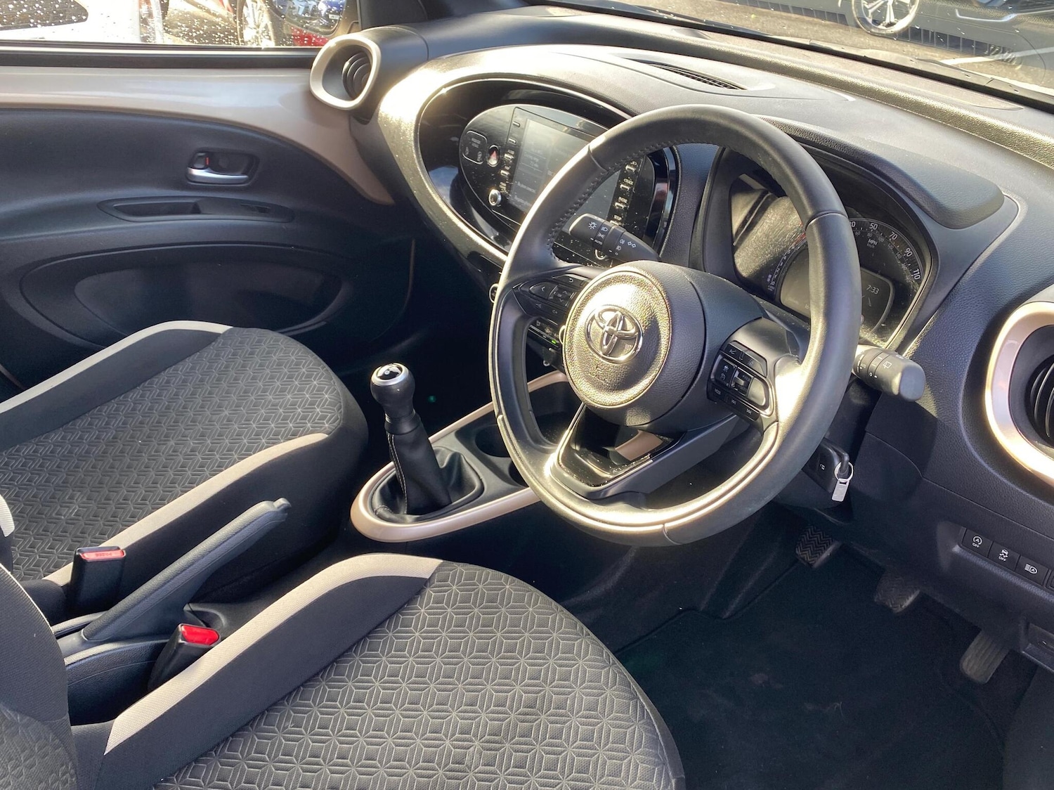 Used Toyota Aygo X 2023 for sale - 76730675: Photo 11