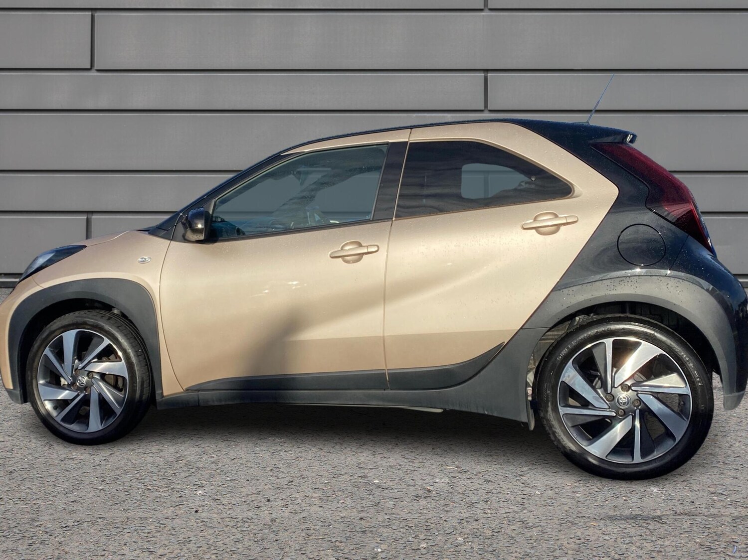 Used Toyota Aygo X 2023 for sale - 76730675: Photo 17