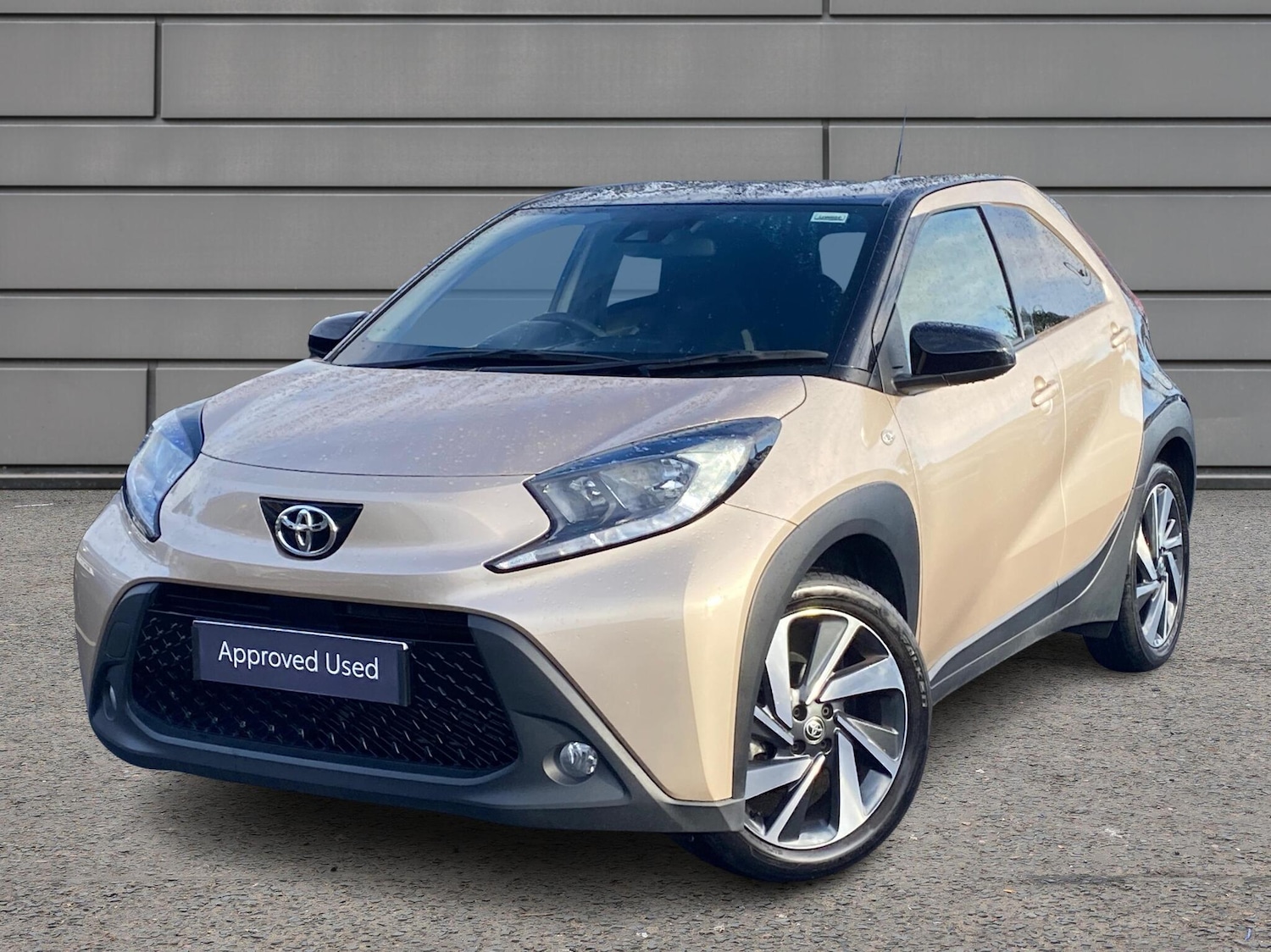 Used Toyota Aygo X 2023 for sale - 76730675: Photo 3