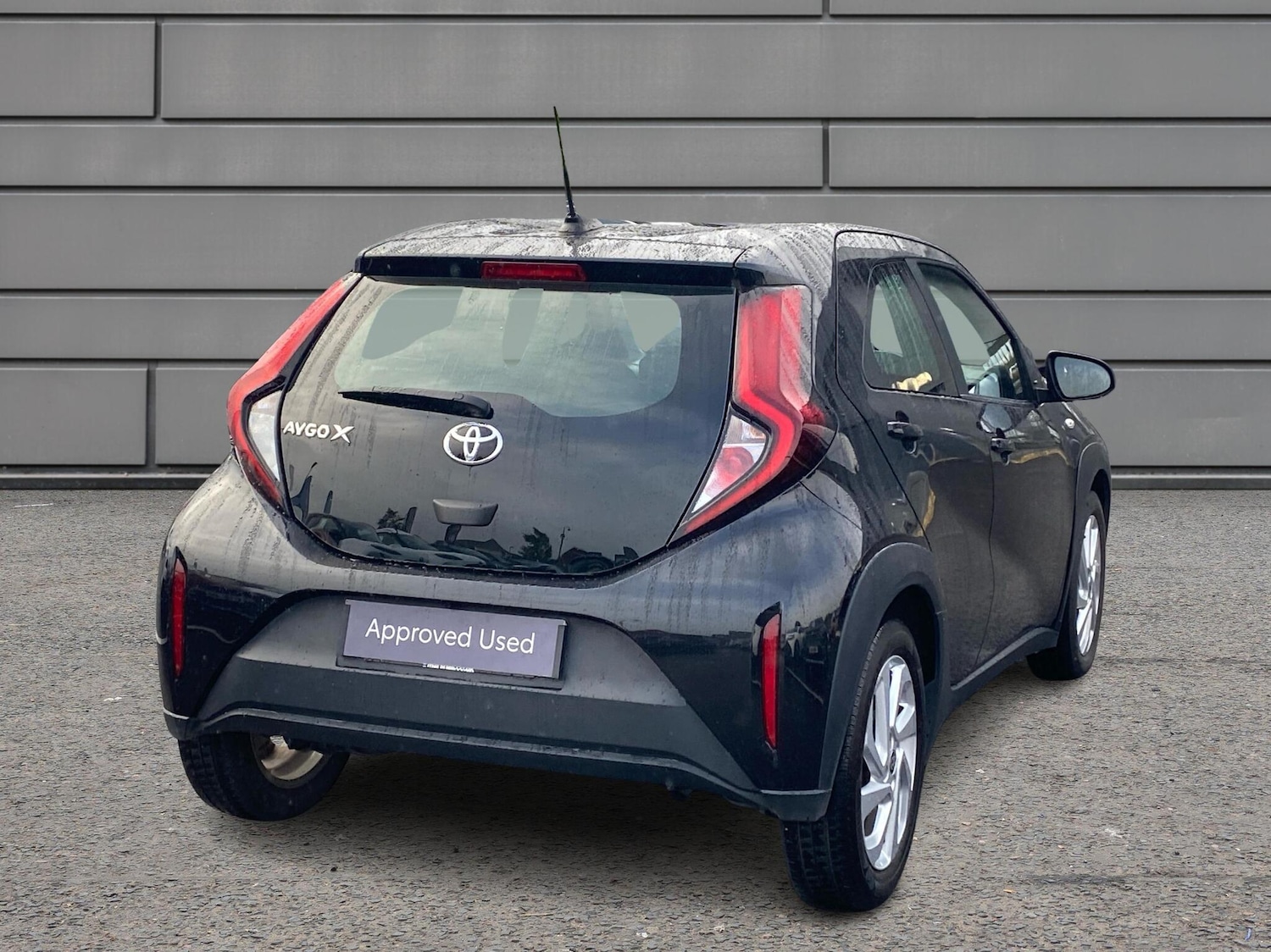 Used Toyota Aygo X 2023 for sale - 76111499: Photo 2
