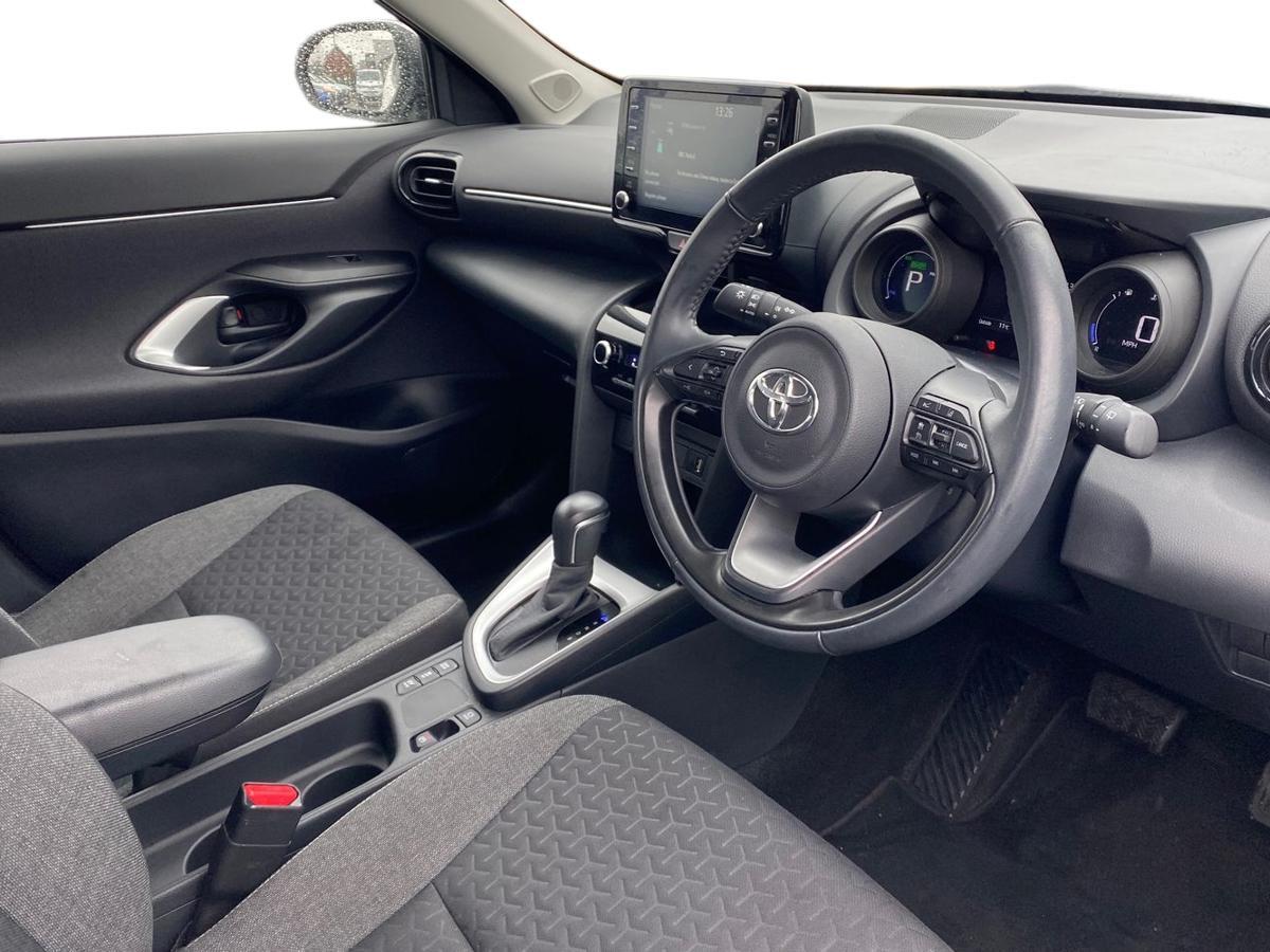 Used Toyota Yaris Cross 2022 for sale - 77755053: Photo 12