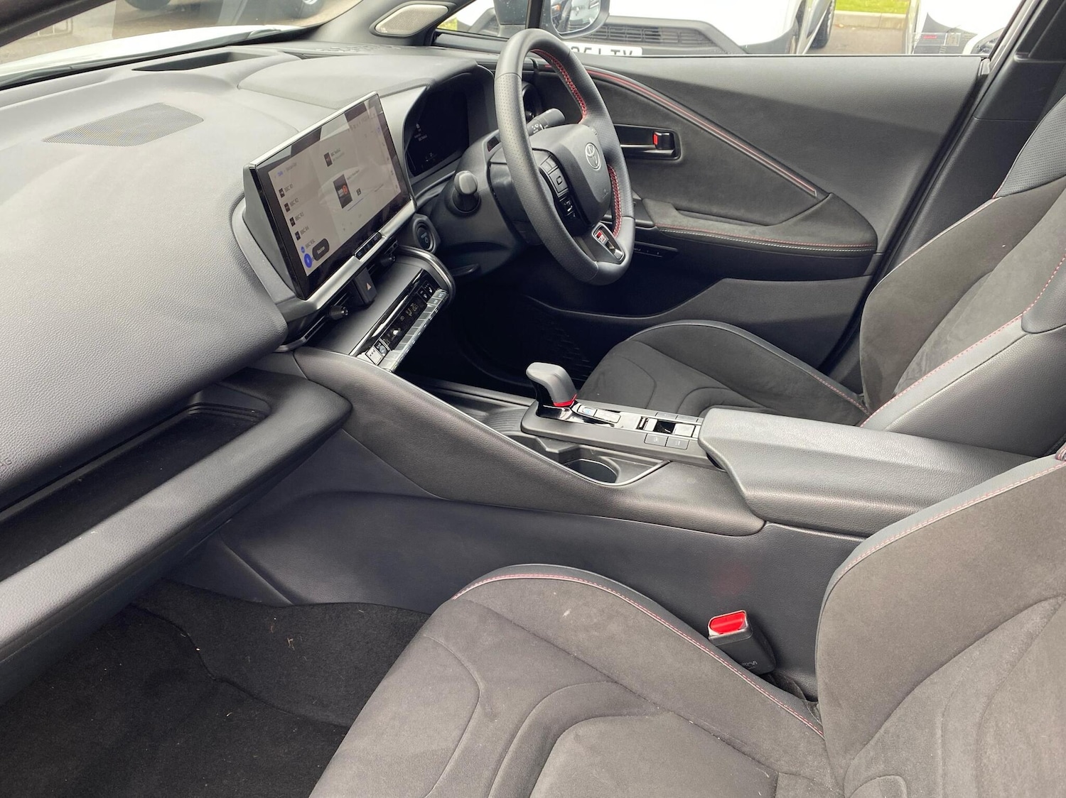 Used Toyota C-HR 2025 for sale - 76248489: Photo 10