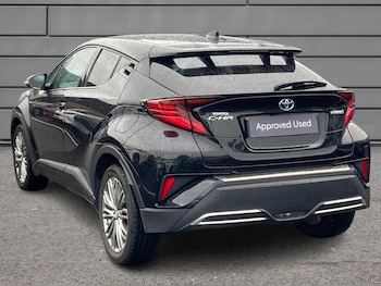 Used Toyota C-HR 2022 for sale - 76021617: Photo