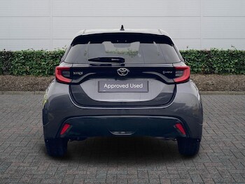 Used Toyota Yaris 2025 for sale - 77268857: Photo