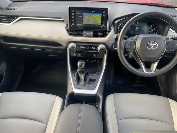 Used Toyota RAV4 2022 for sale - 76338423: Photo 5
