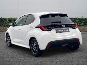 Used Toyota Yaris 2022 for sale - 76716836: Photo