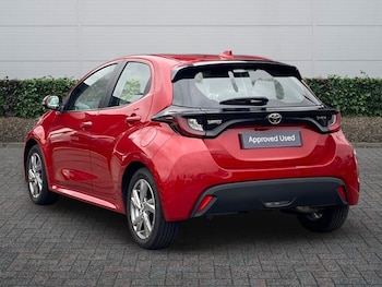 Used Toyota Yaris 2024 for sale - 77840897: Photo