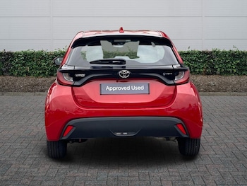 Used Toyota Yaris 2024 for sale - 77840897: Photo