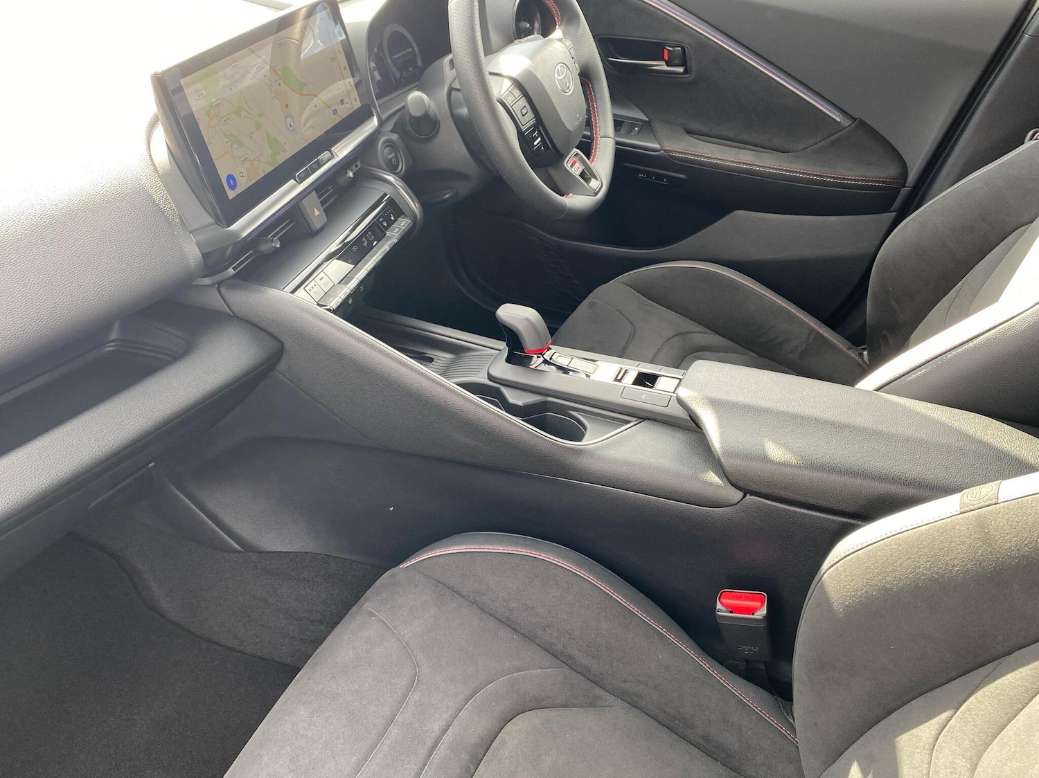 Used Toyota C-HR 2023 for sale - 76110661: Photo 10