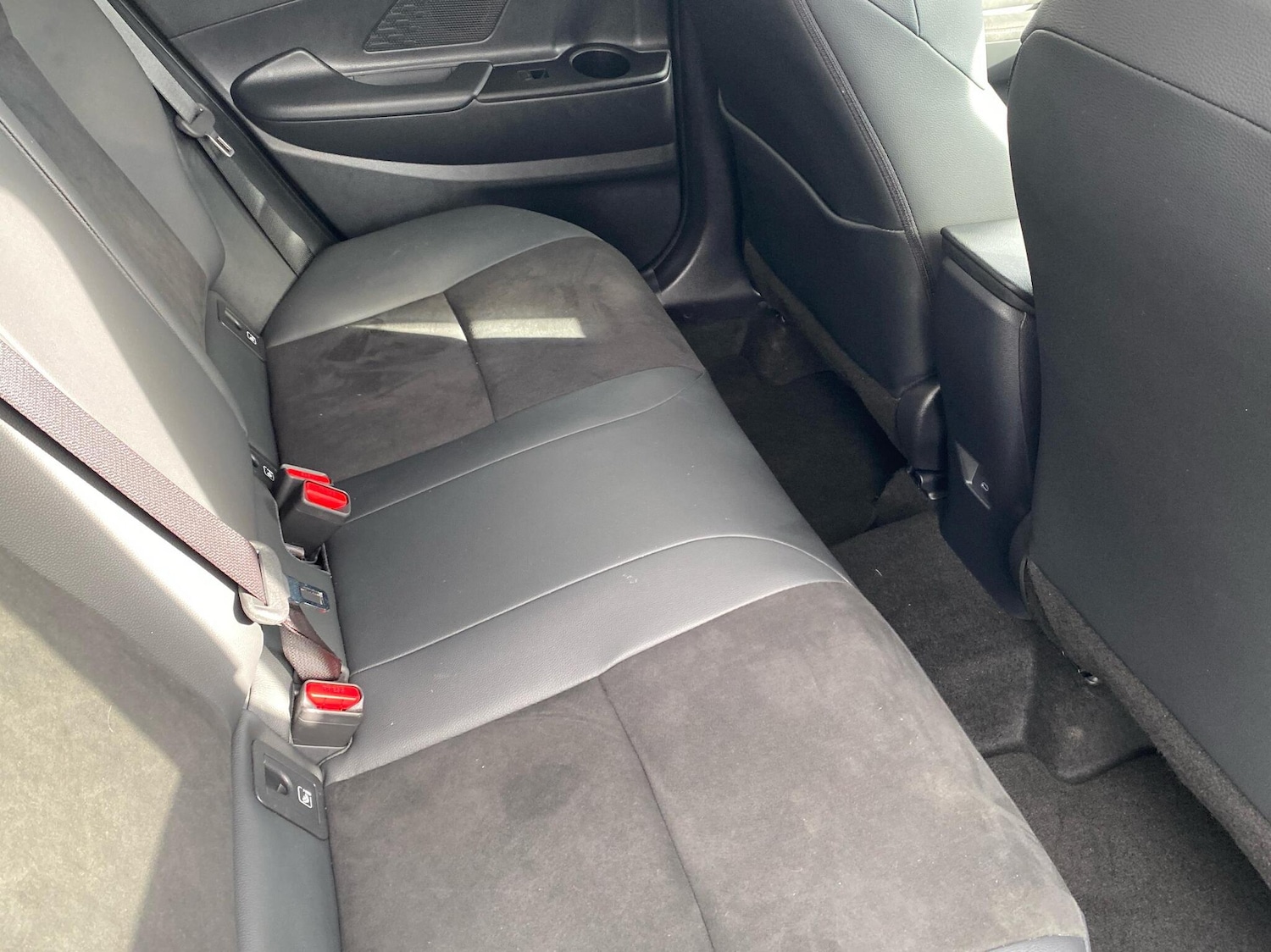 Used Toyota C-HR 2023 for sale - 76110661: Photo 13
