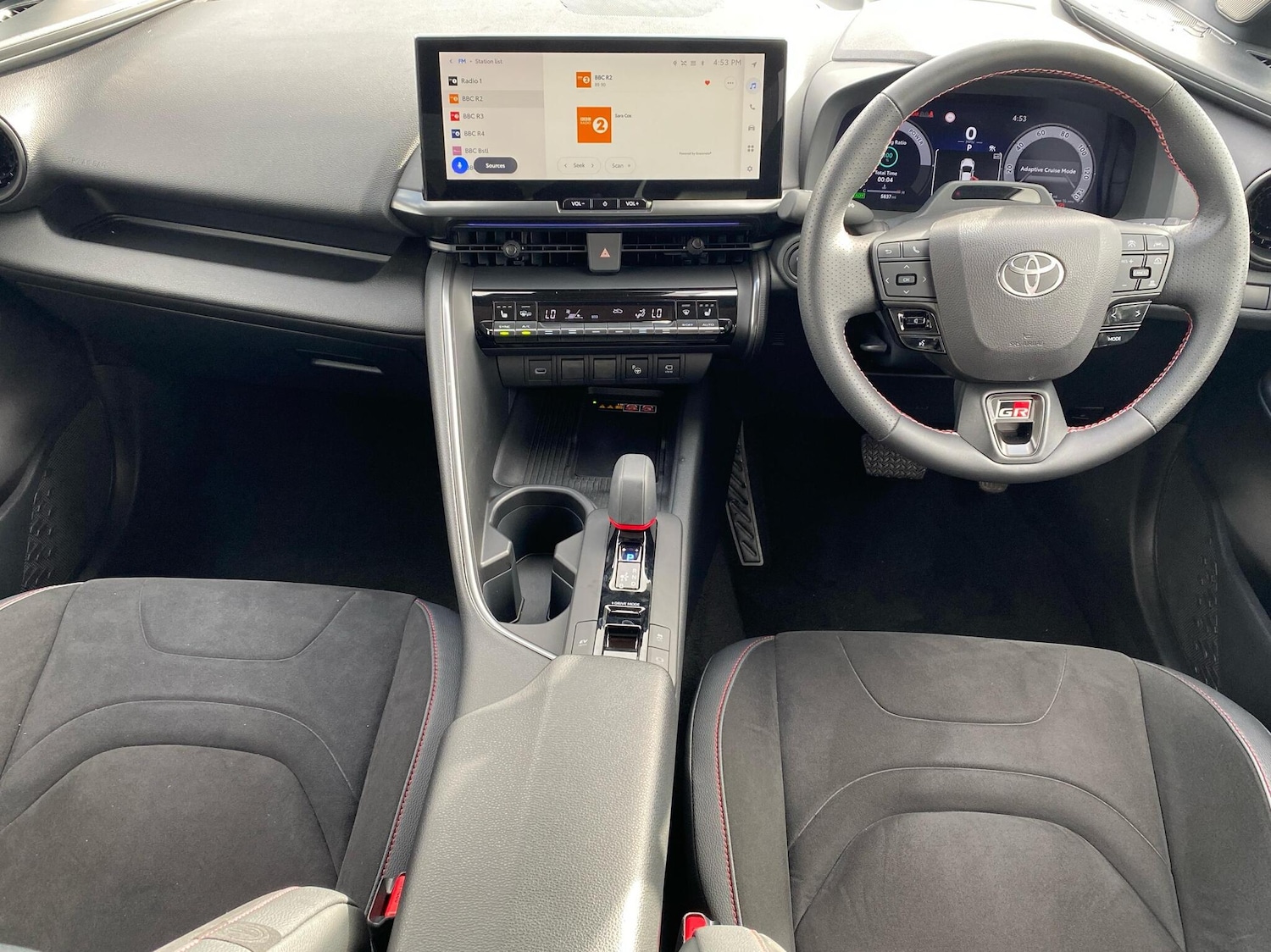 Used Toyota C-HR 2023 for sale - 76110661: Photo 5