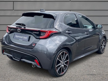 Used Toyota Yaris 2023 for sale - 76271509: Photo 2