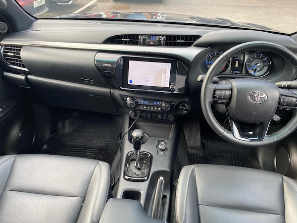 Used Toyota Hilux 2025 for sale - 76261163: Photo 5