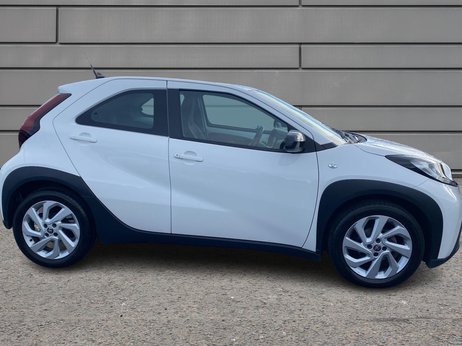 Used Toyota Aygo X 2022 for sale - 77030950: Photo 16