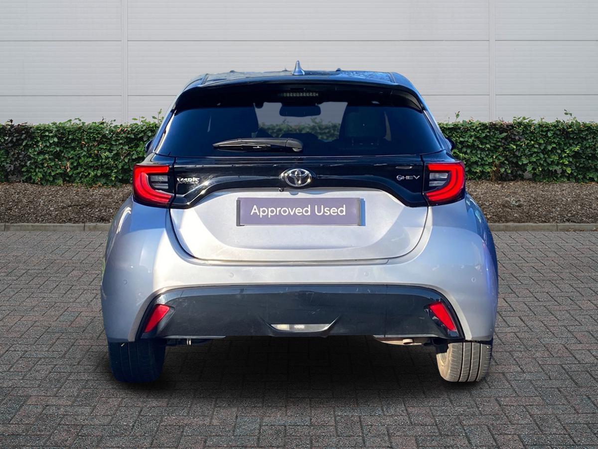 Used Toyota Yaris 2024 for sale - 76730800: Photo 4