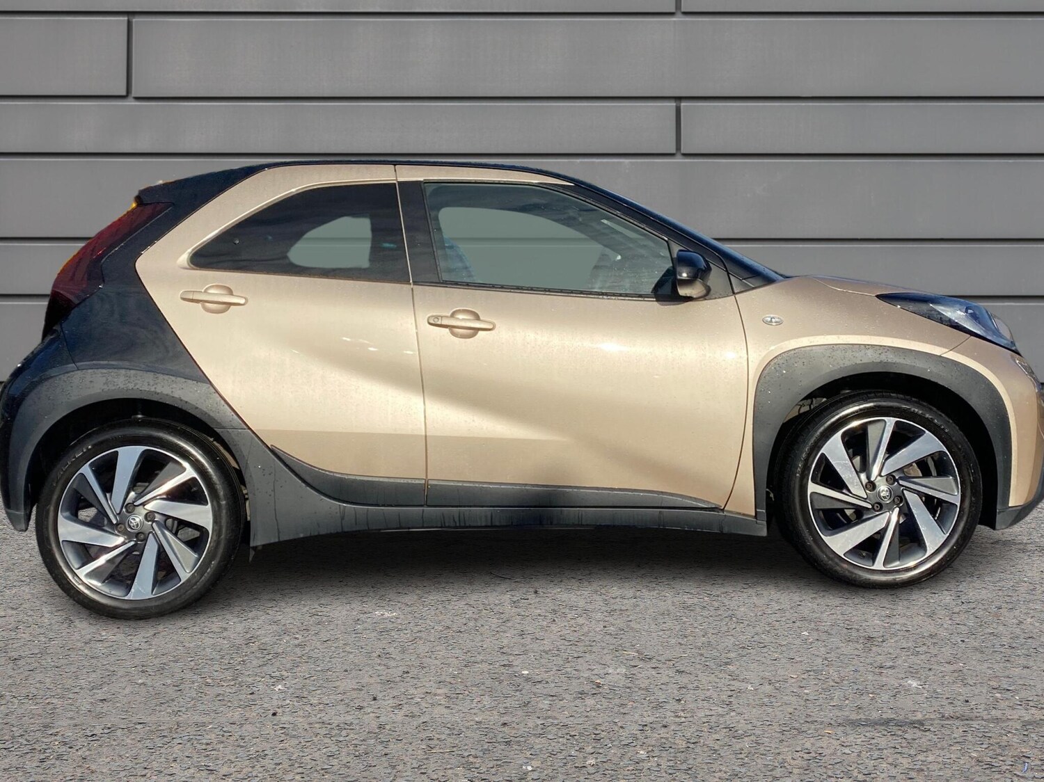 Used Toyota Aygo X 2023 for sale - 76111212: Photo 16