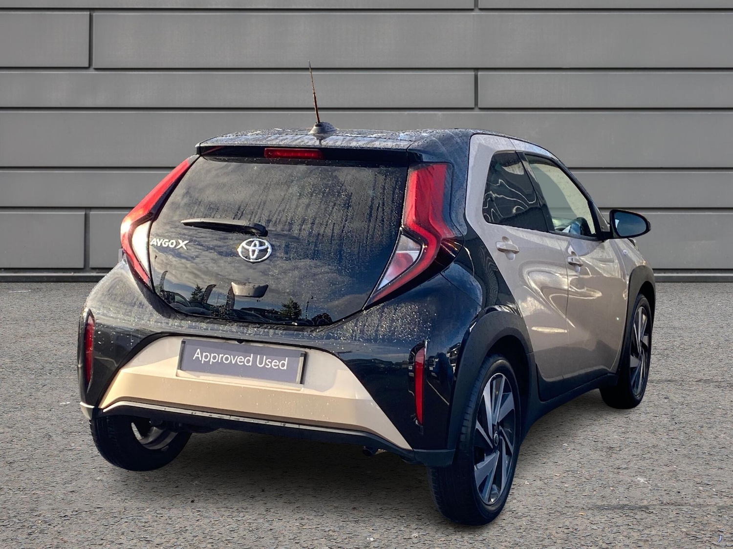 Used Toyota Aygo X 2023 for sale - 76111212: Photo 2